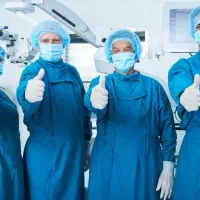 استخدام پزشک عمومی یا متخصص آقا