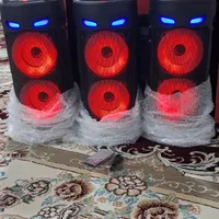اسپیکر پخش کننده اهنگ|پخش‌کننده همراه|هشتگرد, |دیوار