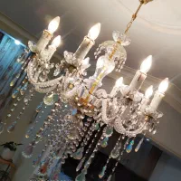 یک عدد لوستر ۸ شاخه آنتیک و قدیمی ...