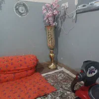 گلدان وگل