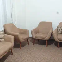 مبل مینیمال ۷نفره|مبلمان خانگی و میز عسلی|قم, شهرک مهدیه|دیوار