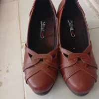 دوجفت کفش.|کیف، کفش، کمربند|فیروزه, |دیوار