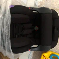 کلیر و صندلی ماشین