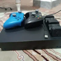 ایکس باکس وان ایکس ، کنسول