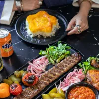 استخدام تضمینی نیرو در کافه رستوران|استخدام خدمات فروشگاه و رستوران|تهران, زعفرانیه|دیوار