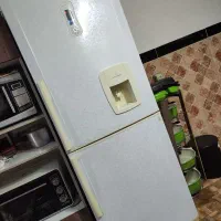 یخچال|یخچال و فریزر|لشت نشا, |دیوار