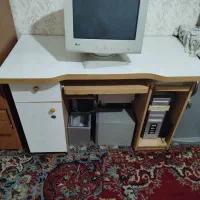میز کامپیوتر