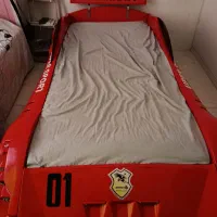 رو تختی فراری.۲تا روبالشتی. ۱ ملافه. سالم|سرویس روتختی|گرمدره, |دیوار