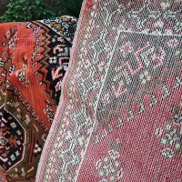 فرشچه سنتی طرح عشایری ترنج دار|گلیم، جاجیم، گبه|رشت, حمیدیان|دیوار