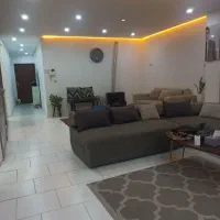 اپارتمان ۱۱۰ متری تمیز