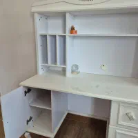 میز تحریر بزرگ