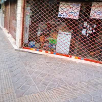 مغازه نبش 3 دهنه (40 متر )و پارکینگ 50 متر