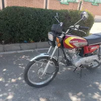 موتور125 دارای سند،کارت سوخت،کارت موتور،بیمه