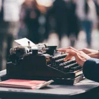 آموزش فیلمنامه نویسی و داستان نویسی