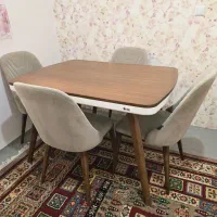 میز غذاخوری ۴نفره