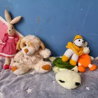 عروسک و اسباب بازی
