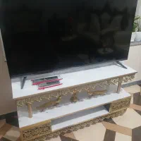فروش فوری تلوزیون و میز برنزی