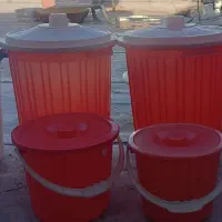 سطل و سبد در دار محکم
