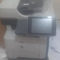 یک دستگاه پرینتر hp Laserjet 500 بفروش میرسد