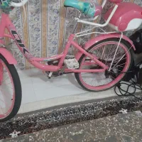 دوچرخه|دوچرخه، اسکیت، اسکوتر|پرند, فاز ۶|دیوار