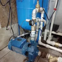 لوله کشی سرد و گرم ترکیدگی لوله پمپ آب منبع آب