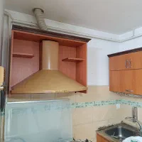 هود آشپزخانه یه سری لوازم