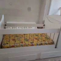 تخت نوزاد نوجوان با تشک خوش خواب نوزادی