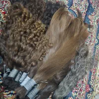 خریدار موهای طبیعی و رنگ