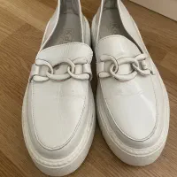 کفش سفید خارجی