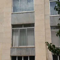 اجاره واحد ۱۳۰ متری حیاط دار طالقانی
