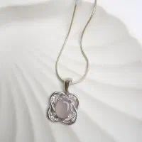 آویز نقره عقیق سوسنی