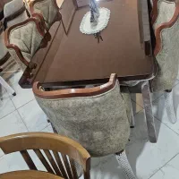 میز ناهار خوری ۶ نفره  همراه با شیشه