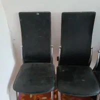 تعدادی صندلی تکی، مناسب برای میز غذا خوری و...