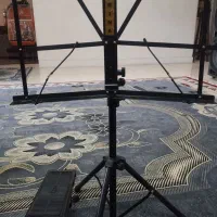 پایه کتاب گیتاروپدال پا