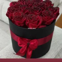 باکس و دسته گل همیشه جاودان