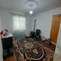 ویلایی دارای باغچه ودرختان میوه