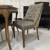 مبل کلاسیک و راحتی در حد نو