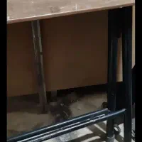 میز تحریر و کامپیوتر
