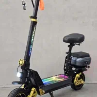 اسکوتر صندلی دار