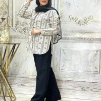 تعدادی لباس در حد نو