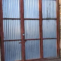 درب سه لنگه قوطی