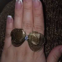 انگشتر زنانه طرح گل تک نگین|بدلیجات|کرمانشاه, |دیوار