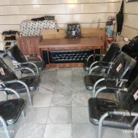 میز مدیریت با صندلی و6عدد صندلی مراجع کننده