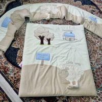 روتختی نوزاد کنار مادر
