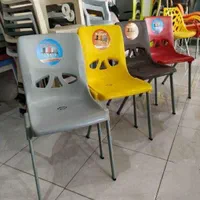 میز و صندلی ناهارخوری غذاخوری پلاستیکی طرح ناصر|میز و صندلی غذاخوری|رودبار, |دیوار