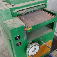 گندگی ۴۰ نجاری
