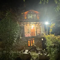 اجاره کلبه درختی و سوییت کاهگلی