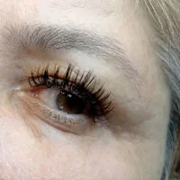 مژه|خدمات آرایشگری و زیبایی|تهران, مظاهری|دیوار