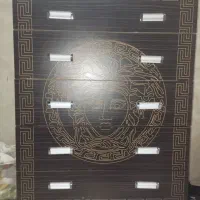 دلاور|جاکفشی، کمد، دراور|صحنه, |دیوار