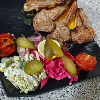 همکار برای سالن و آشپزخانه و پارکبان نیازمندیم|استخدام خدمات فروشگاه و رستوران|تهران, تهرانپارس شرقی|دیوار